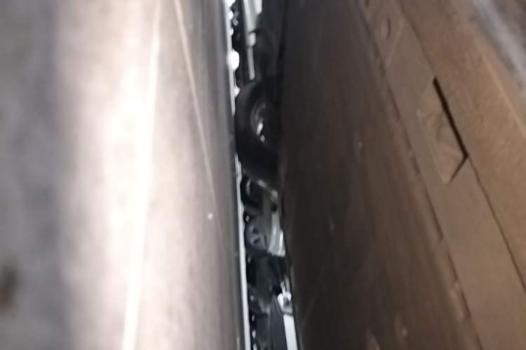 Used Nio EC6 2020 605 km Sport Edition Left Side Sill