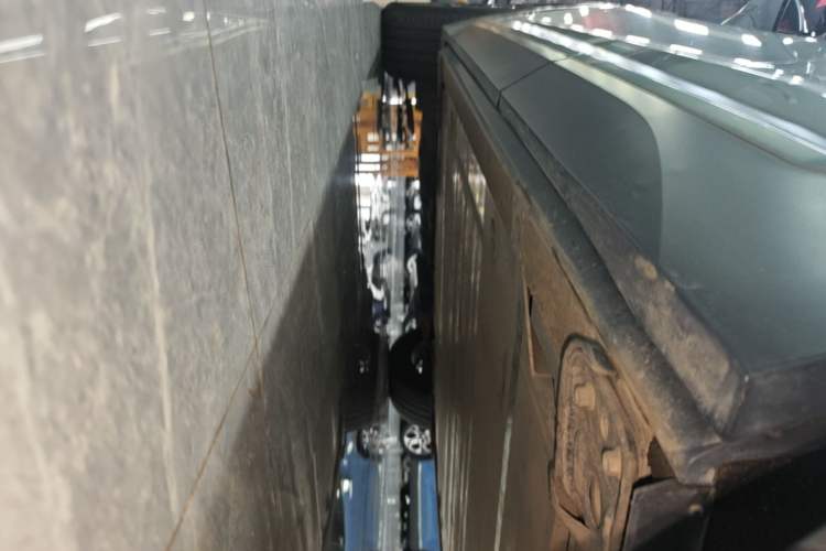 Used Nio EC6 2020 430 km Sport Version Left Side Sill