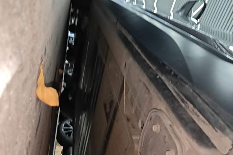 Used Nio EC6 2020 430 km Sport Version Left Side Sill