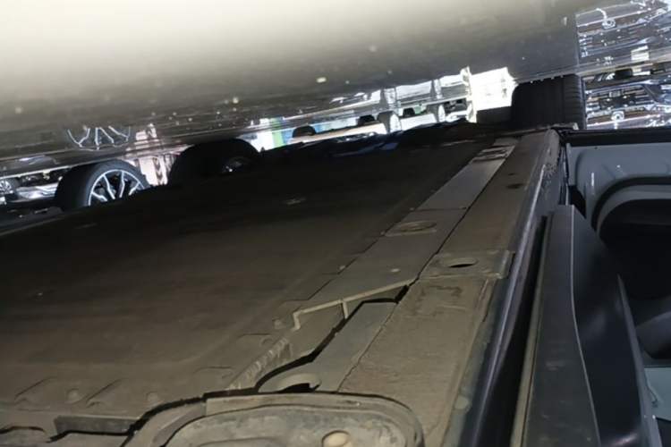 Used Nio EC6 2020 440 km Performance Version Left Side Sill