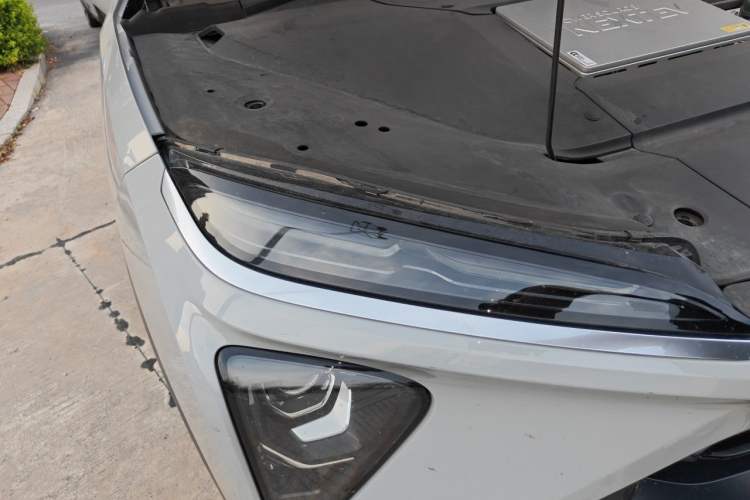 Used Nio EC6 2020 605 km Sport Edition Right Front Headlight