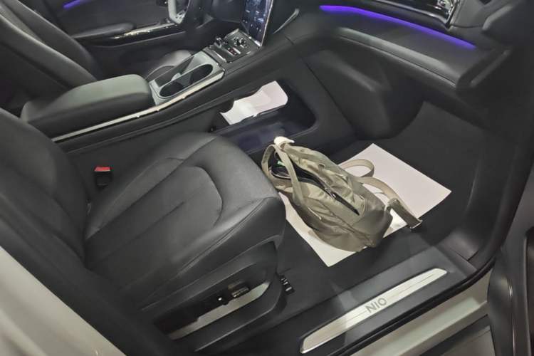 Used Nio EC6 2020 605 km Sport Edition Right Front Seat