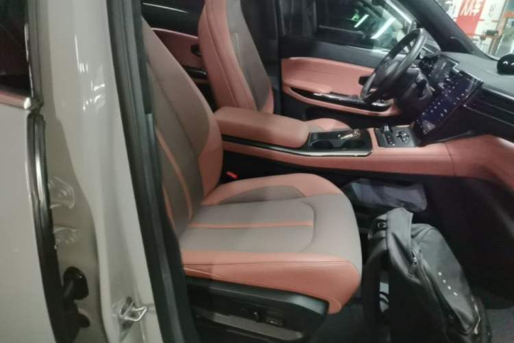 Used Nio EC6 2020 605 km Sport Edition Right Front Seat