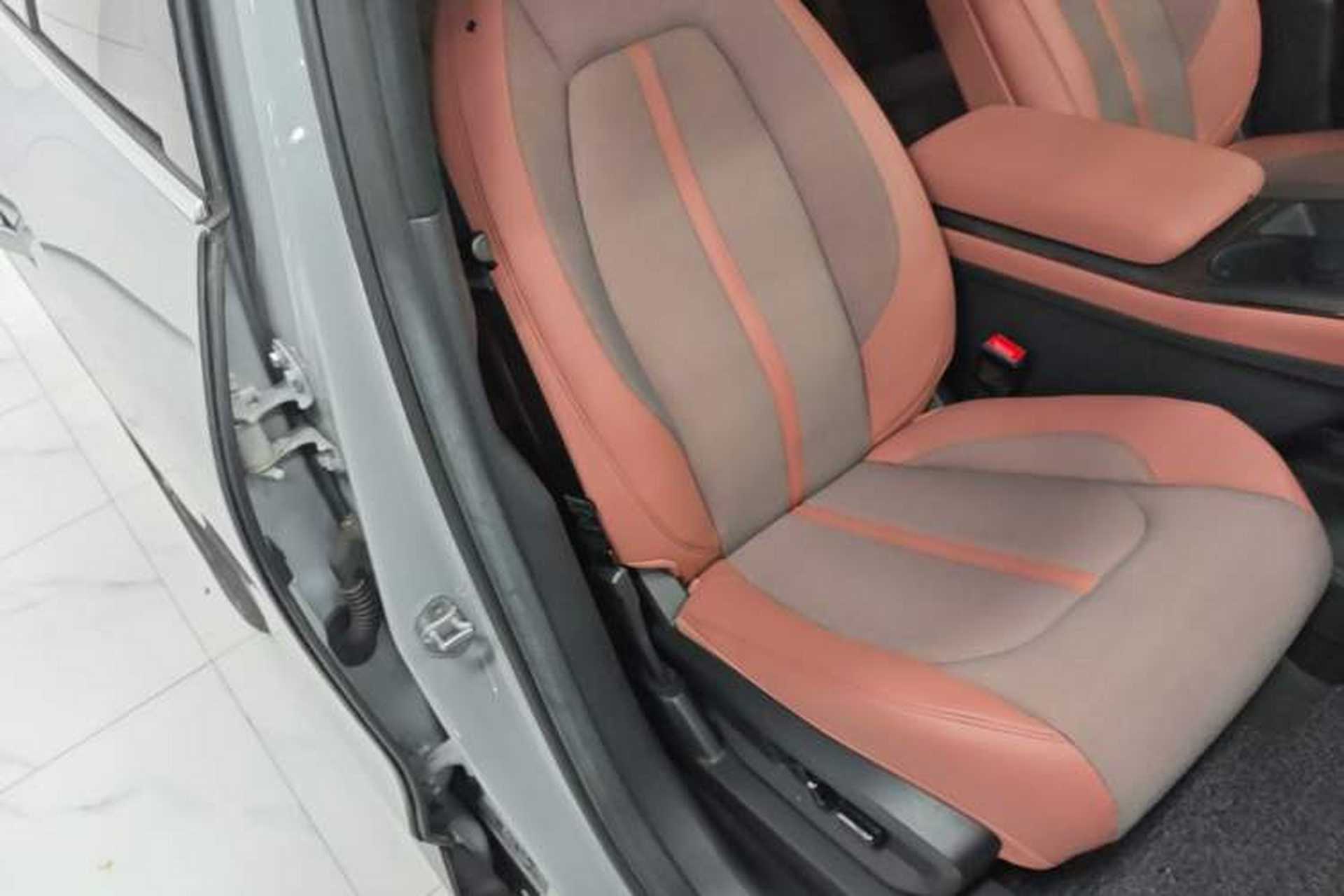 Used Nio EC6 2020 605 km Sport Edition Right Front Seat