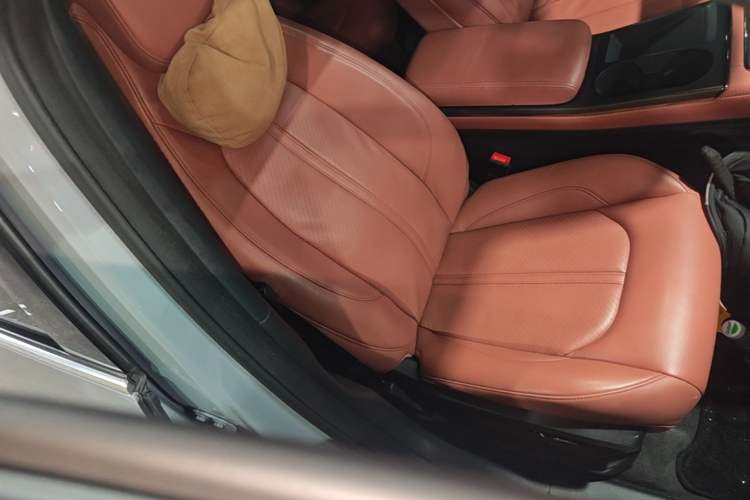 Used Nio EC6 2020 605 km Sport Edition Right Front Seat