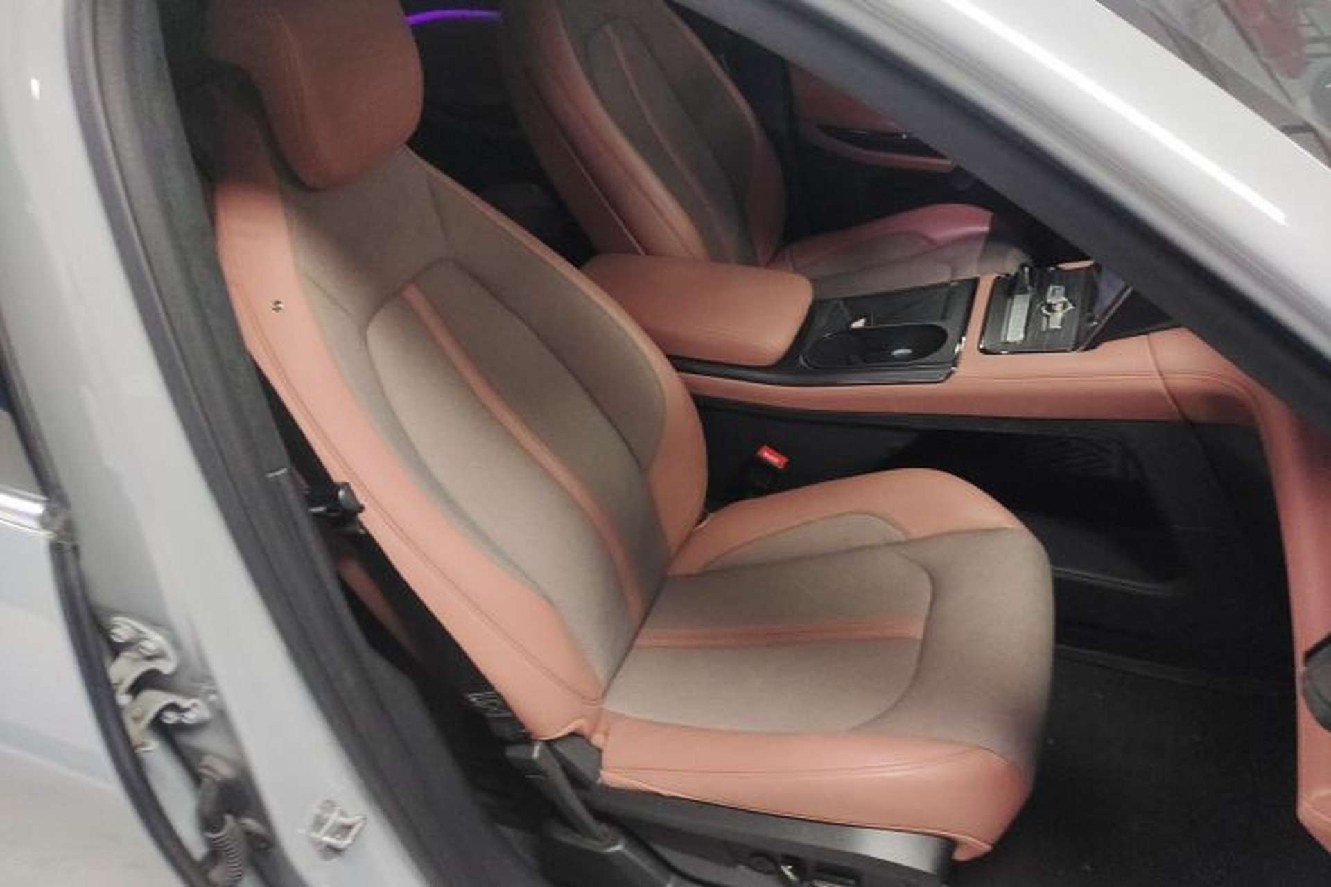 Used Nio EC6 2020 615 km Performance Edition Right Front Seat
