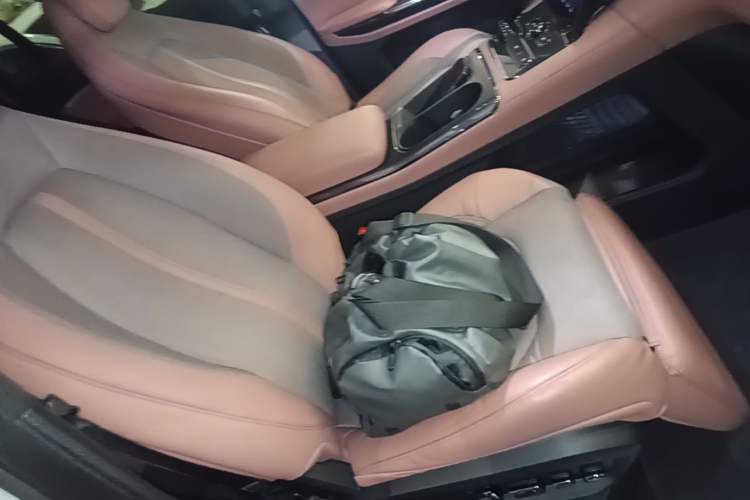Used Nio EC6 2020 430 km Sport Version Right Front Seat