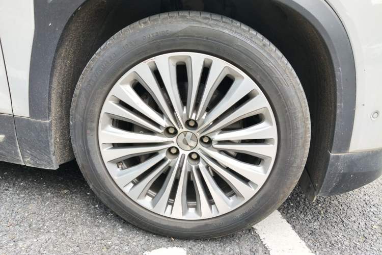 Used Nio EC6 2020 615 km Performance Edition Right Front Wheel Hub