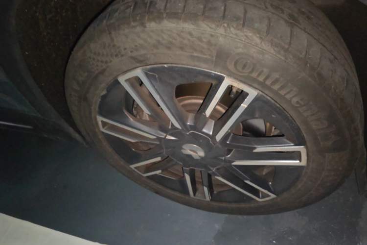 Used Nio EC6 2020 430 km Sport Version Right Front Wheel Hub