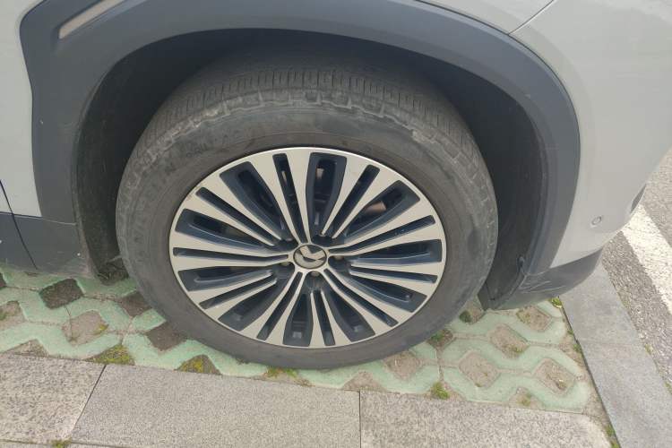 Used Nio EC6 2020 440 km Performance Version Right Front Wheel Hub