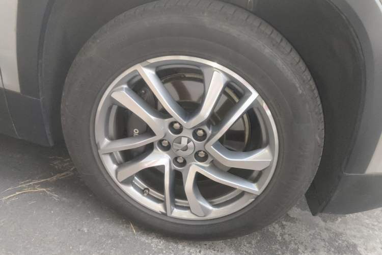 Used Nio EC6 2020 440 km Performance Version Right Front Wheel Hub