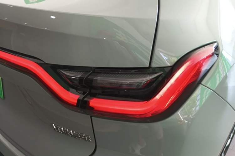 Used Nio EC6 2020 465 km Sport Edition Right Rear Taillight
