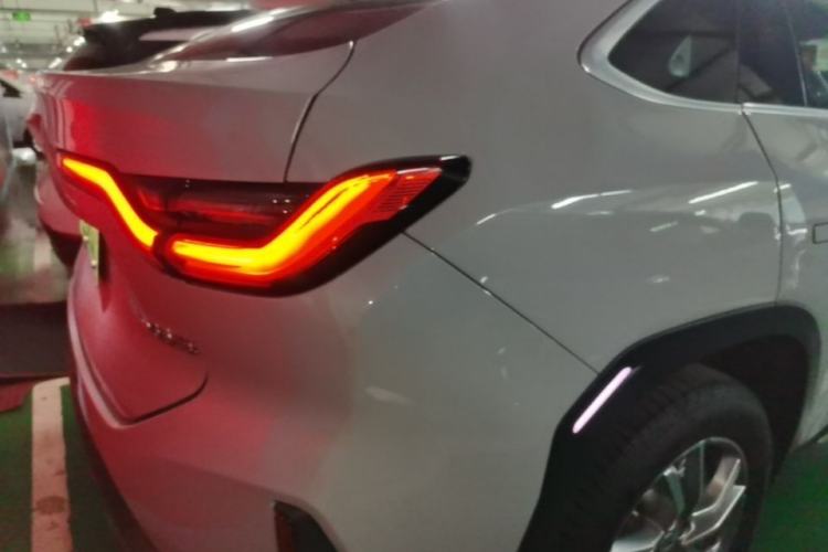 Used Nio EC6 2020 605 km Sport Edition Right Rear Taillight
