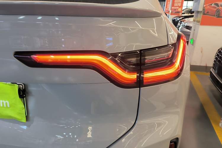 Used Nio EC6 2020 605 km Sport Edition Right Rear Taillight