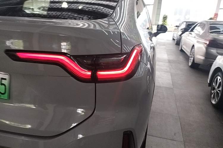 Used Nio EC6 2020 605 km Sport Edition Right Rear Taillight