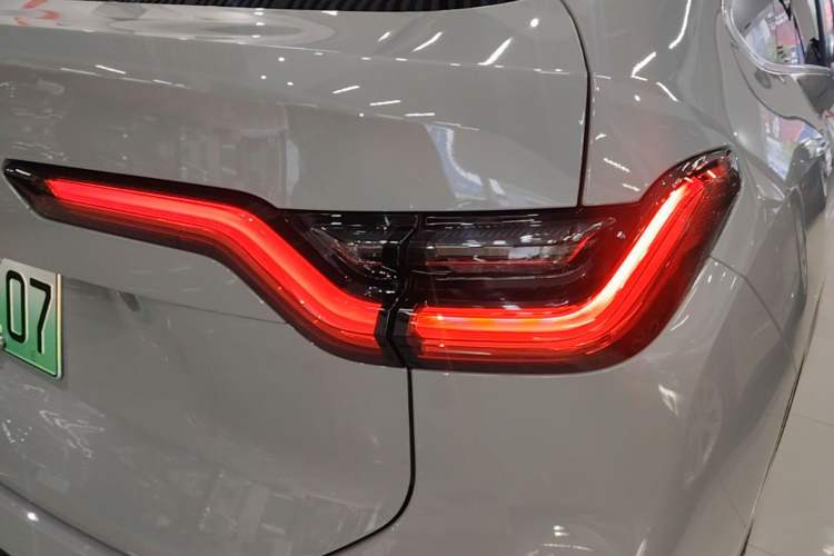 Used Nio EC6 2020 605 km Sport Edition Right Rear Taillight