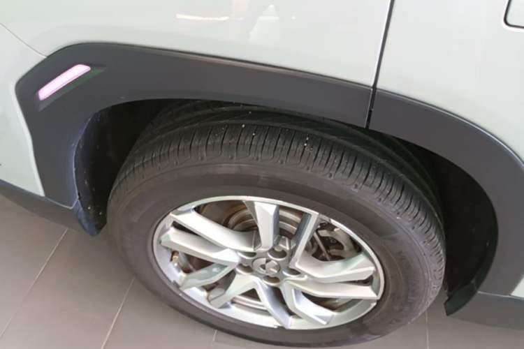 Used Nio EC6 2020 465 km Sport Edition Right Rear Wheel Hub