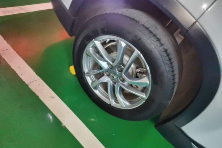 Used Nio EC6 2020 605 km Sport Edition Right Rear Wheel Hub