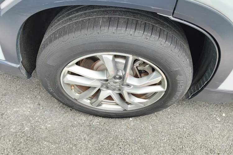 Used Nio EC6 2020 430 km Sport Version Right Rear Wheel Hub