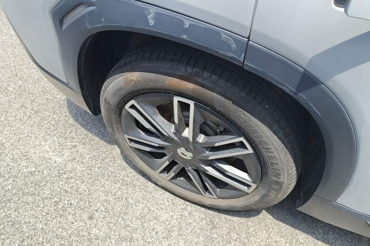 Used Nio EC6 2020 440 km Performance Version Right Rear Wheel Hub
