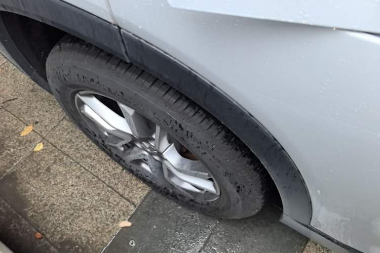Used Nio EC6 2020 430 km Sport Version Right Rear Wheel Hub