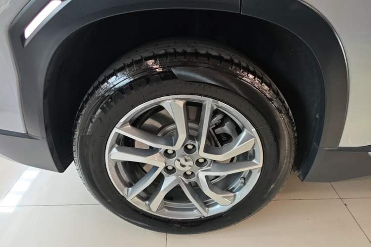 Used Nio EC6 2020 430 km Sport Version Right Rear Wheel Hub
