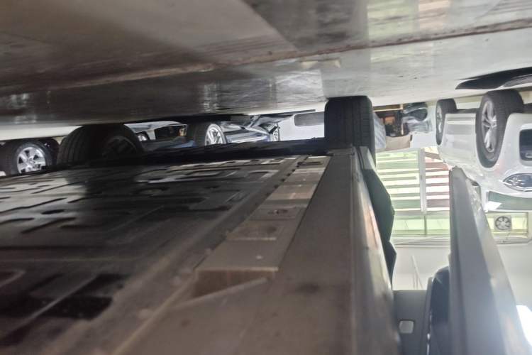 Used Nio EC6 2020 465 km Sport Edition Right Side Sill
