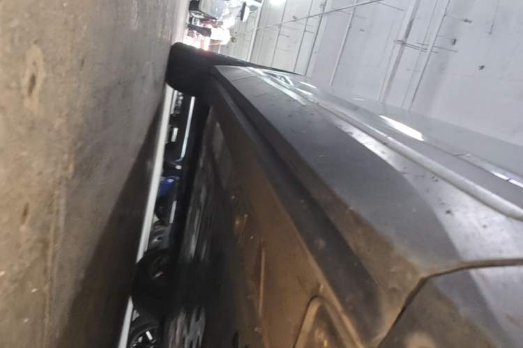 Used Nio EC6 2020 465 km Sport Edition Right Side Sill