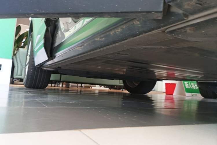 Used Nio EC6 2020 465 km Sport Edition Right Side Sill