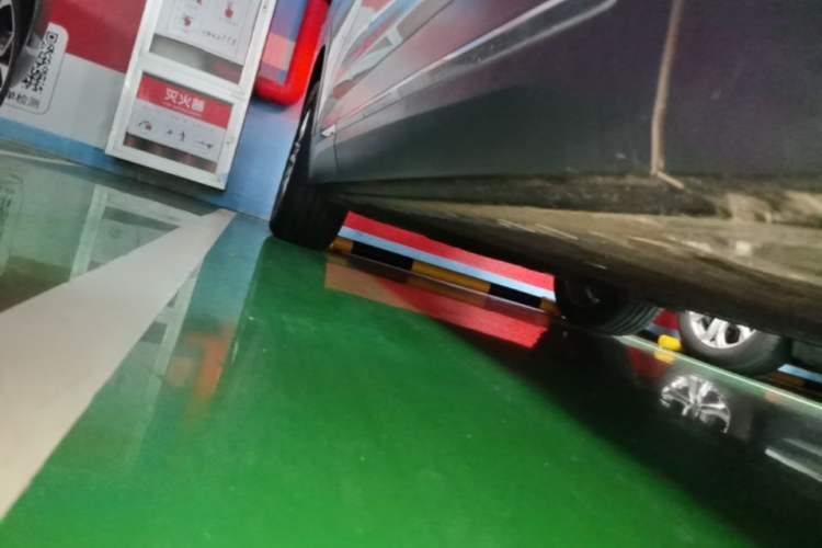 Used Nio EC6 2020 605 km Sport Edition Right Side Sill
