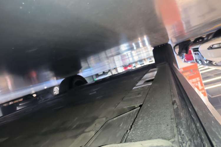 Used Nio EC6 2020 605 km Sport Edition Right Side Sill