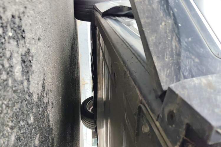 Used Nio EC6 2020 430 km Sport Version Right Side Sill
