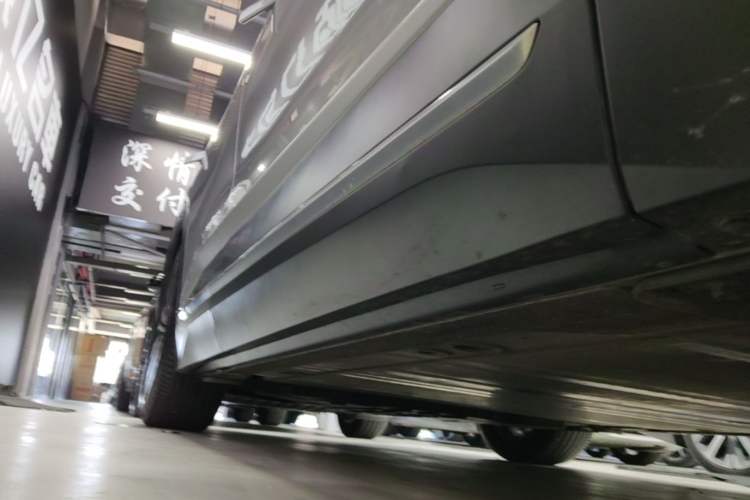 Used Nio EC6 2020 440 km Performance Version Right Side Sill