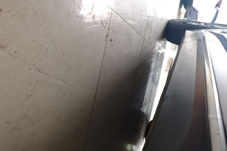 Used Nio EC6 2020 615 km Performance Edition Right Side Sill