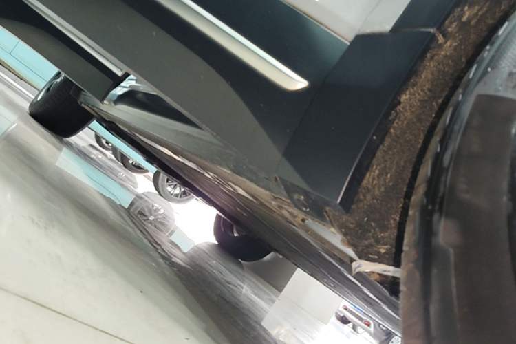 Used Nio EC6 2020 615 km Performance Edition Right Side Sill