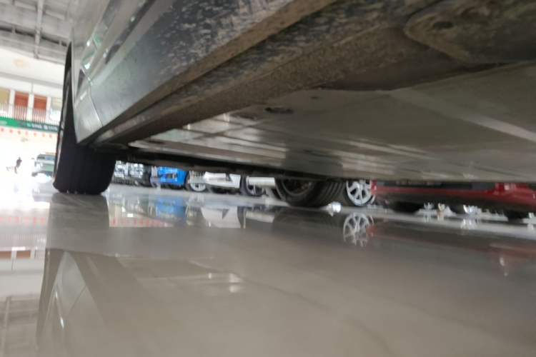 Used Nio EC6 2020 430 km Sport Version Right Side Sill