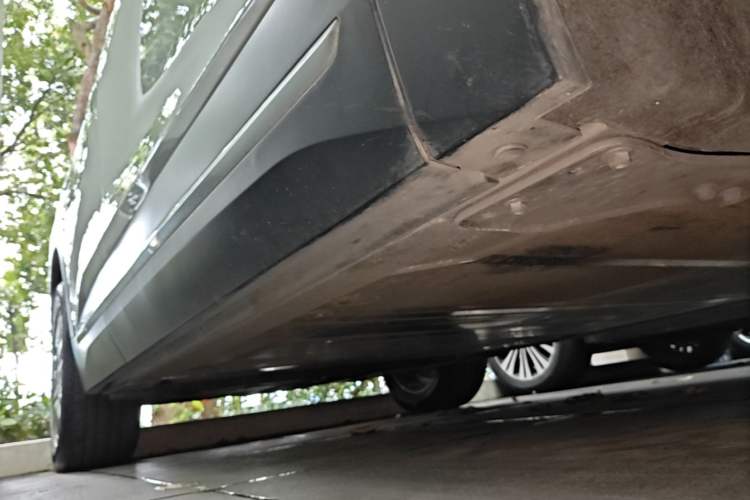 Used Nio EC6 2020 430 km Sport Version Right Side Sill