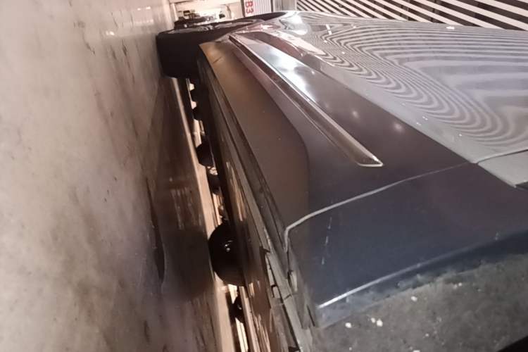 Used Nio EC6 2020 430 km Sport Version Right Side Sill