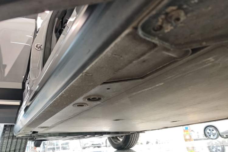 Used Nio EC6 2020 430 km Sport Version Right Side Sill