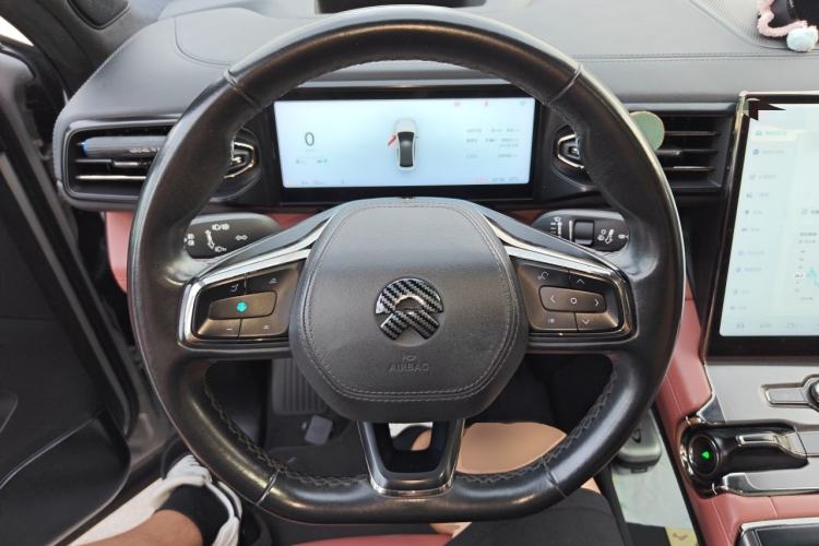 Used Nio EC6 2020 605 km Sport Edition Steering Wheel
