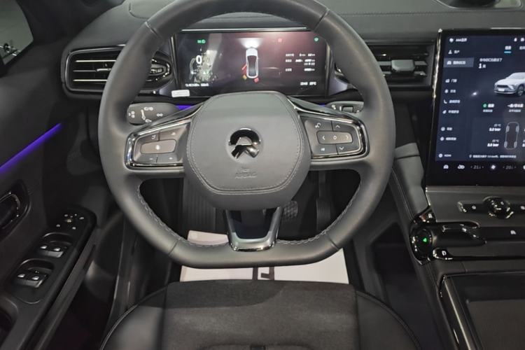 Used Nio EC6 2020 605 km Sport Edition Steering Wheel