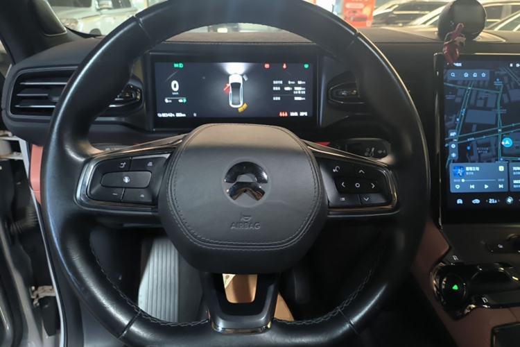 Used Nio EC6 2020 605 km Sport Edition Steering Wheel