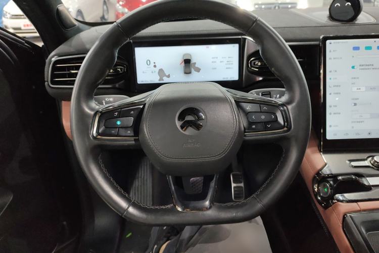 Used Nio EC6 2020 605 km Sport Edition Steering Wheel