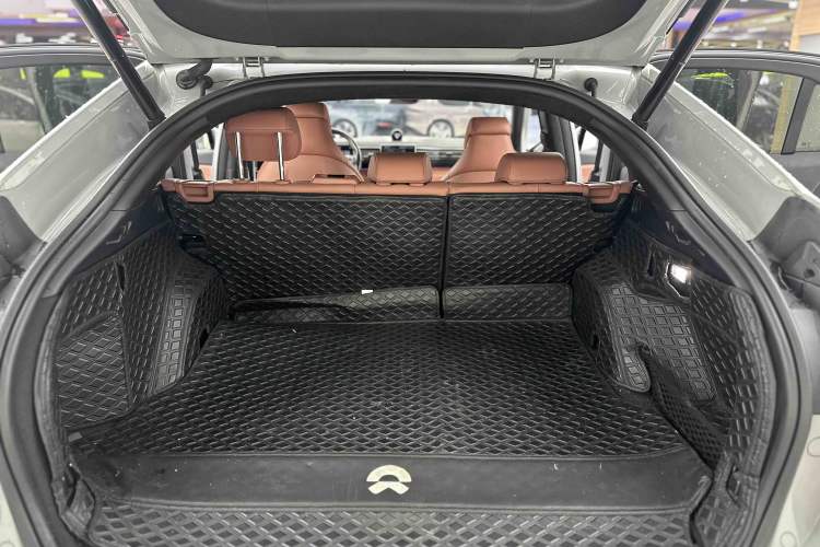 Used Nio EC6 2020 465 km Sport Edition Trunk