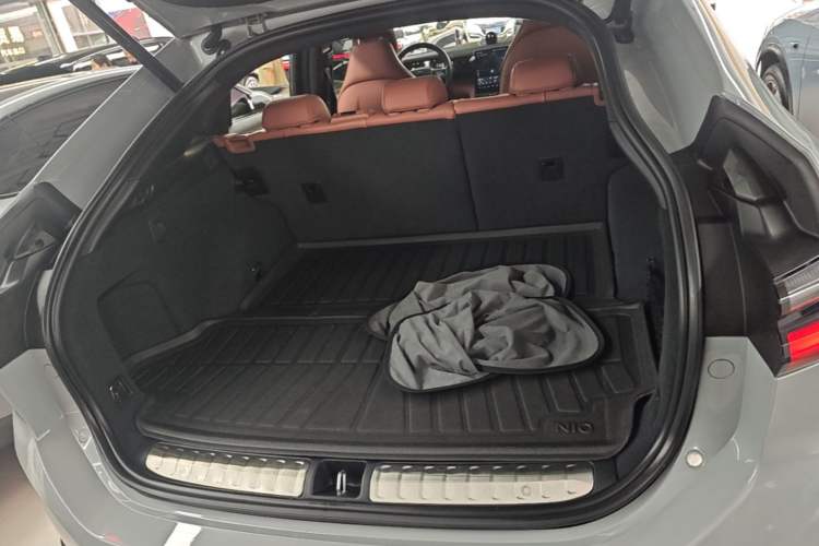 Used Nio EC6 2020 615 km Performance Edition Trunk