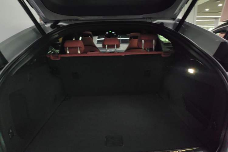 Used Nio EC6 2020 465 km Sport Edition Trunk