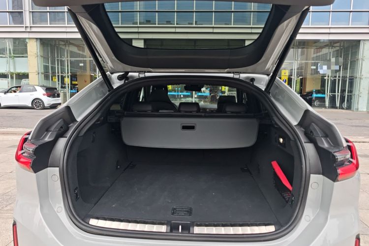 Used Nio EC6 2020 465 km Sport Edition Trunk