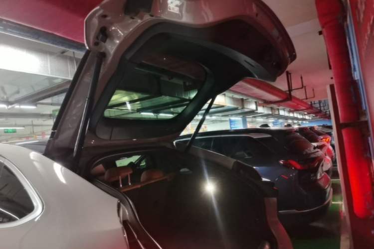 Used Nio EC6 2020 605 km Sport Edition Trunk