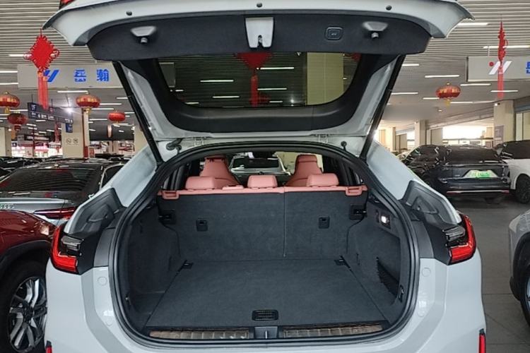 Used Nio EC6 2020 605 km Sport Edition Trunk