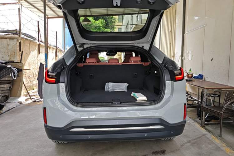 Used Nio EC6 2020 465 km Sport Edition Trunk